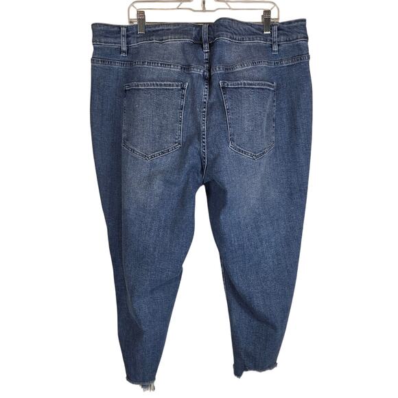 Lane Bryant Whiskering Distroyed Hem Faux Pearl Accents Women's Jeans 22 NWT - Picture 3 of 4